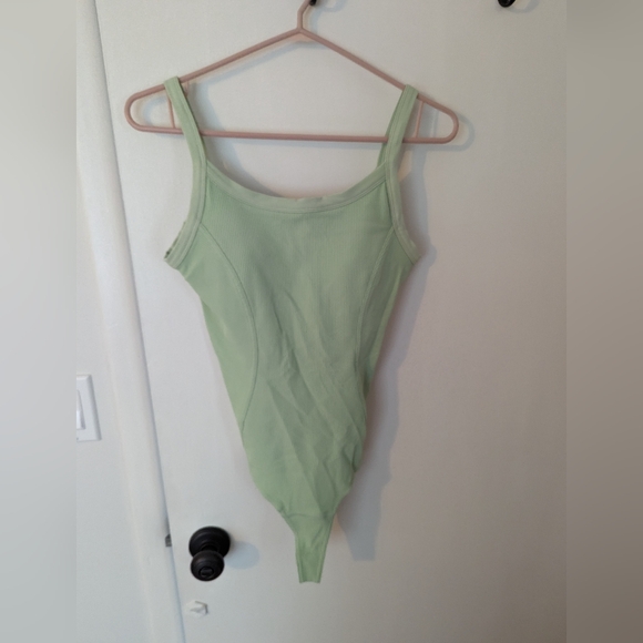 Lululemon ribbed yoga bodysuit - Creamy mint - Picture 1 of 4